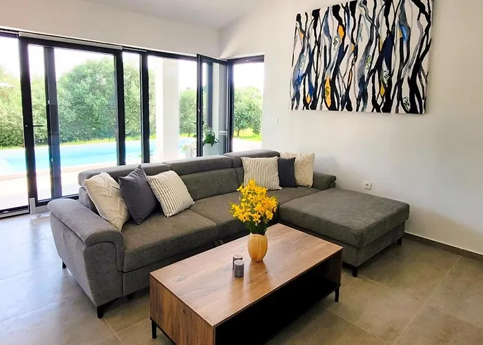 Βίλα Dali Pomer Πούλα