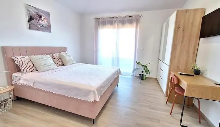 Dali Pomer Villa Pula